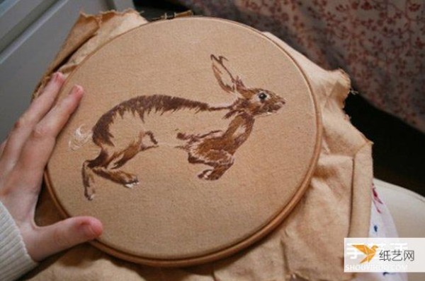 Appreciation of pictures of a beautiful handmade animal embroidery work