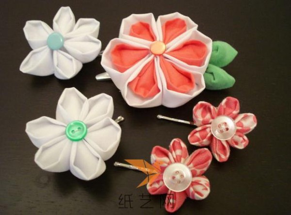 Tutorial on how to make cute fabric flower hair accessories