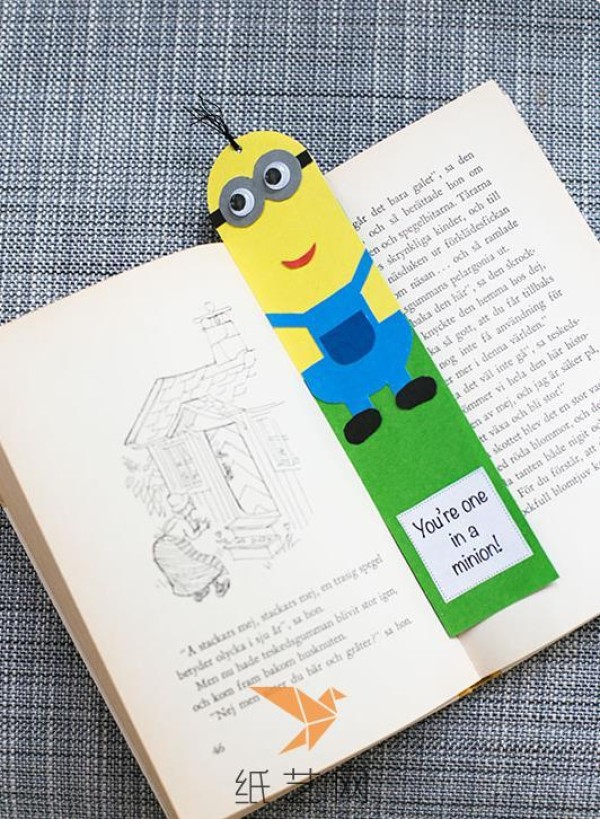 Cute Minion Bookmark New Year Gift Making Tutorial