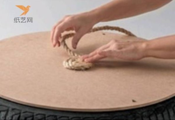 Tutorial on turning waste into treasure by adding hemp rope to waste tires and transforming them into fashionable futons