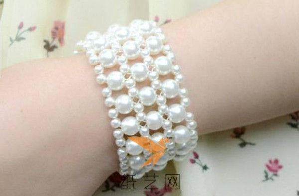 Beautiful handmade beaded bracelet making tutorial