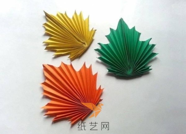 Simple origami maple leaf making tutorial