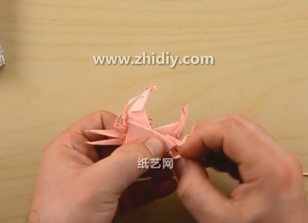 Simulation cute little crab origami video tutorial