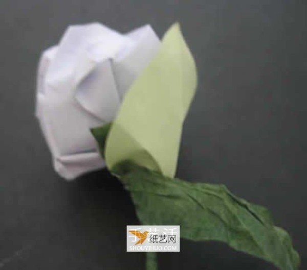 Super detailed illustration of how to fold handmade roses