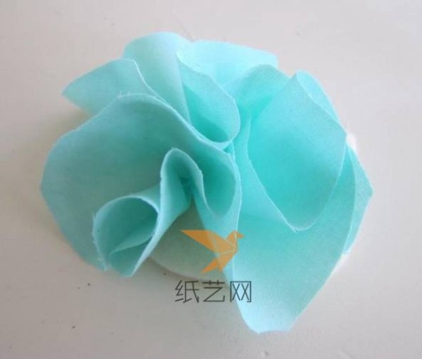 Tutorial on making beautiful fabric flower headbands