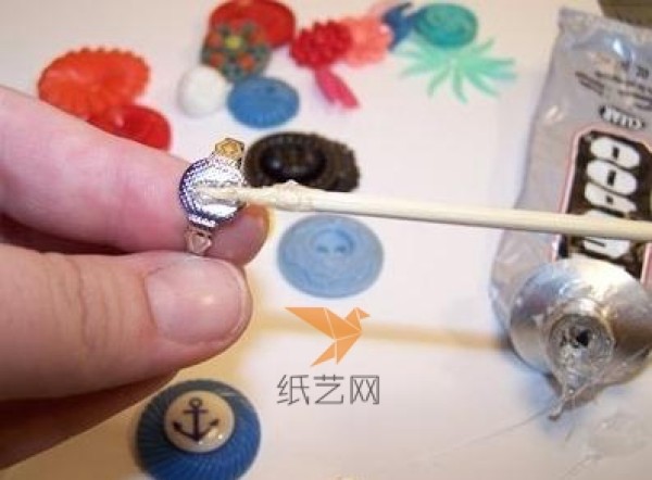 DIY Ring Tutorial from Buttons