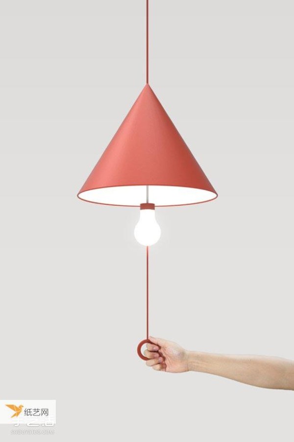 The lamp has been torn off. The designer deliberately designed a fake hanging chandelier.