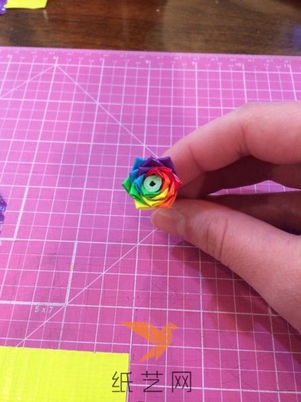 Simple and beautiful rainbow flower ring making tutorial