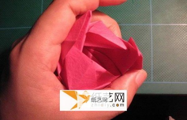 Detailed analysis of the folding method of GG roses