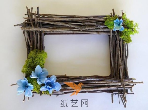 Photo frames made from nature’s gifts