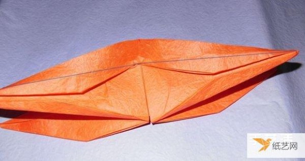 A step-by-step illustrated tutorial on the manual folding of a beautiful and exquisite paper sailboat