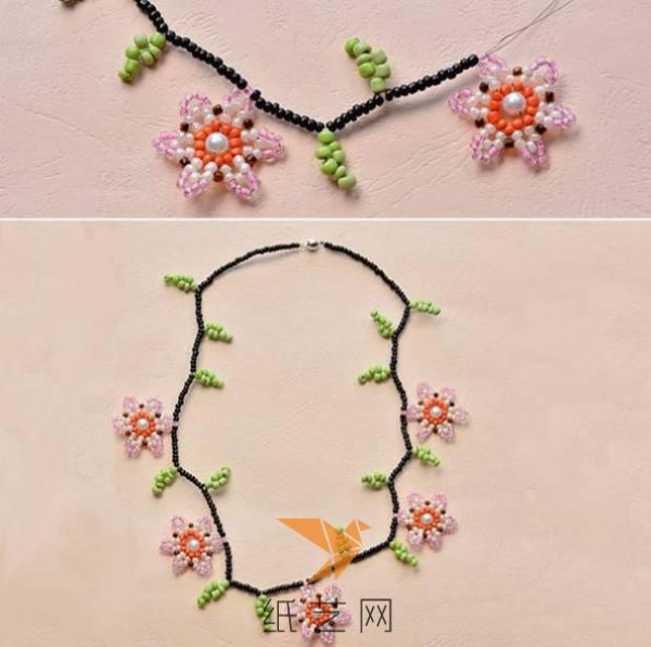 Beautiful Beaded Flower Necklace Tutorial