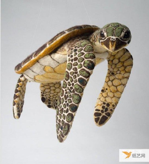 Ultra-realistic wool felt turtle crafts that look incredible