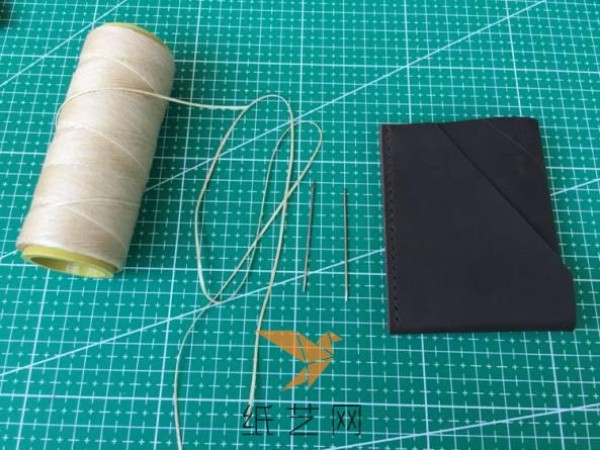 Super simple handmade leather card holder wallet making tutorial