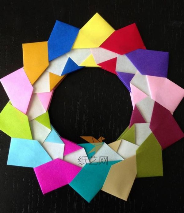 Simple origami wreath handmade illustrated tutorial