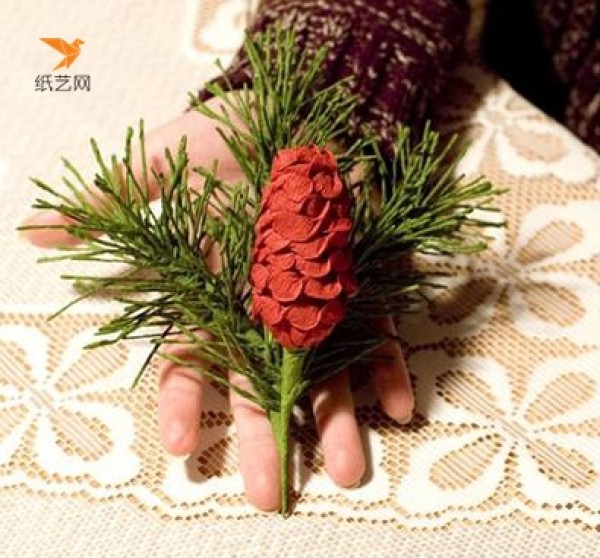 Tutorial on making crepe paper for Christmas simulated pinecones