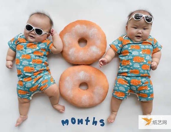 Photography of 8-month-old premature twin sisters of popular celebrities