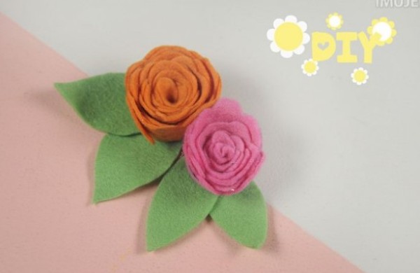 DIY step-by-step tutorial on making simple decorative handmade flowers from non-woven fabrics