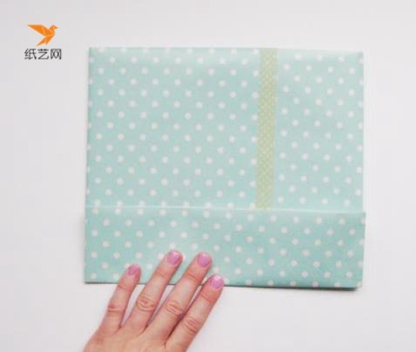 Simple and stylish handmade gift wrapping bag tutorial illustration