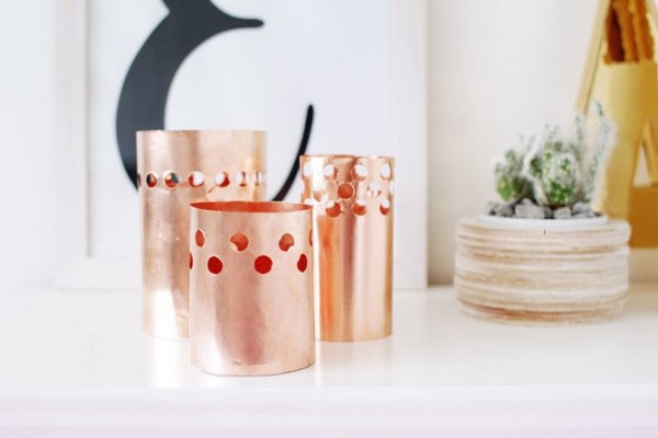 DIY tutorial for making simple candle holders with ultra-light clay and copper sheets