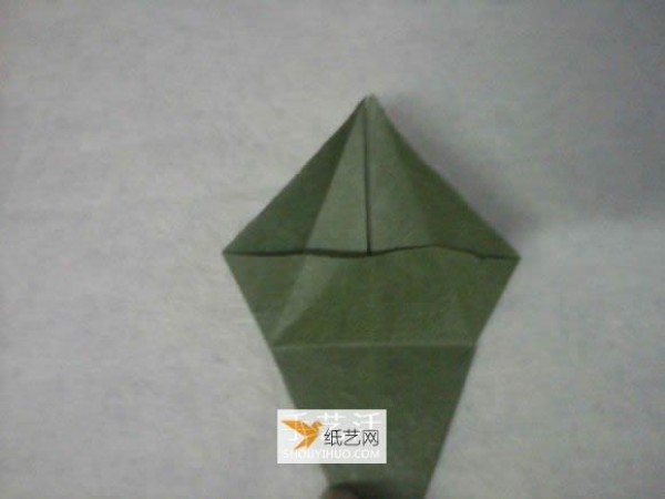 Illustration of steps to fold a 25-petal rose using hand-kneaded paper