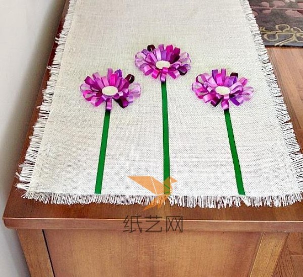 Beautiful ribbon flower tablecloth decoration making tutorial