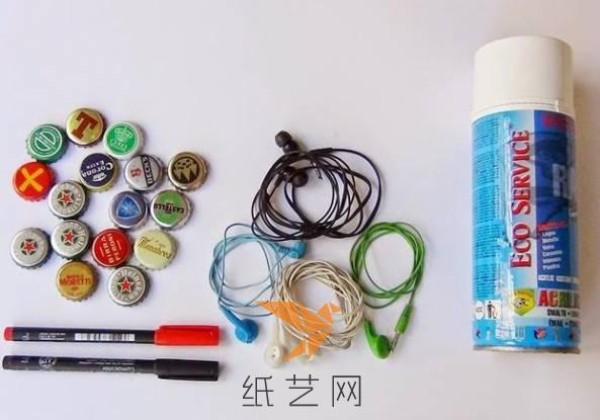 Tutorial on how to reuse waste metal bottle caps and turn them into cute refrigerator magnets