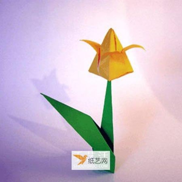 Simple steps to fold tulip flowers by hand