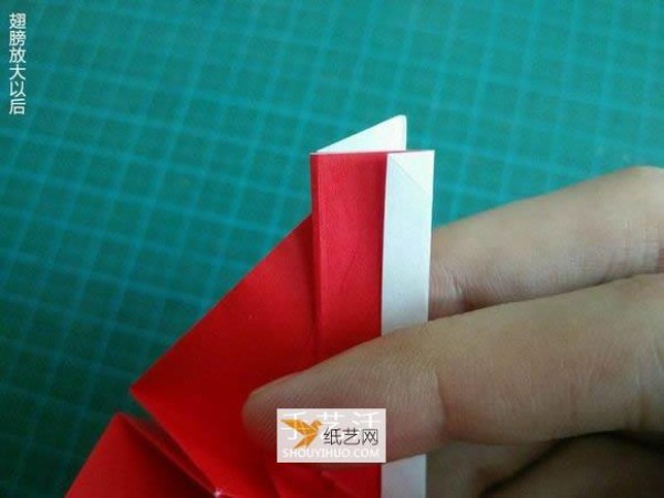 Detailed illustrated tutorial on how to fold the Christmas crane