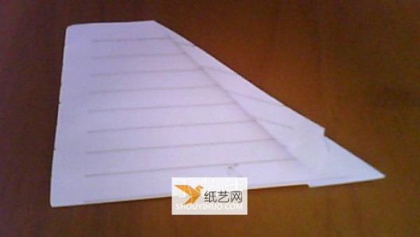 Illustration of folding method of Paperang paper airplane