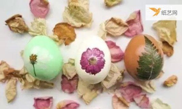 Tutorial on how to make simple and personalized Easter eggs with your own hands