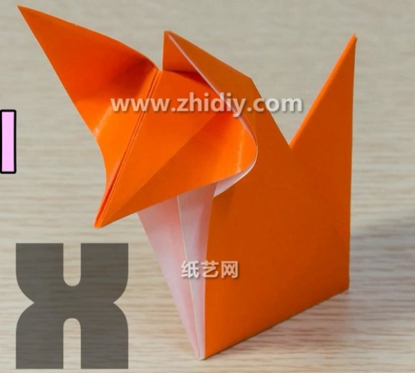 Origami video tutorial for simple origami fox