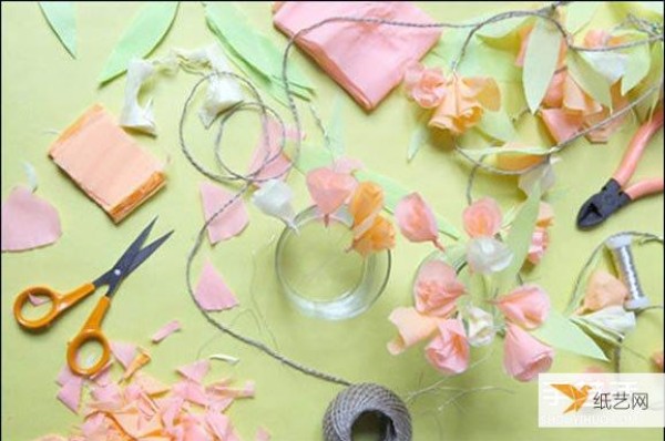 Illustrated step-by-step instructions for making beautiful home flower hangings using crepe paper