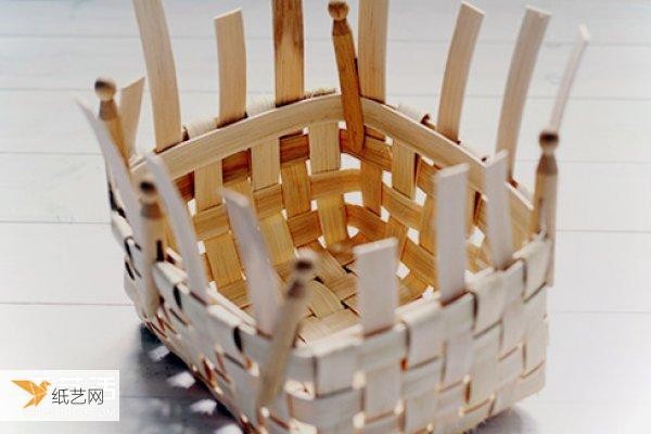 Detailed tutorial on how to hand-weave personalized storage frames with rattan