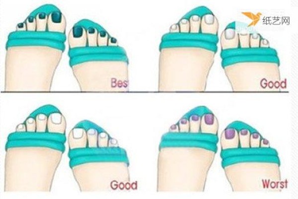 Girls must learn how to match sandals and nail polish colors in summer