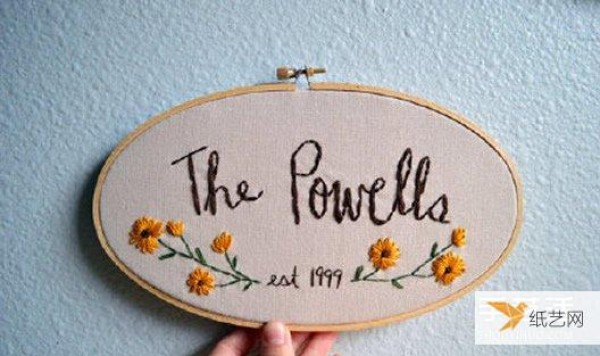 Appreciation and appreciation of pictures of small fresh embroidery works with text as the main pattern