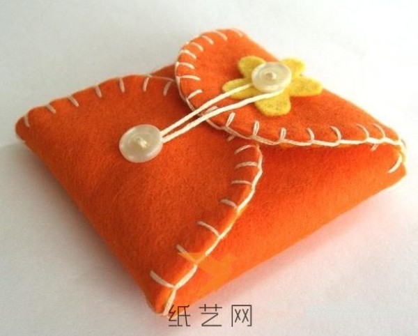 Tutorial on how to make a cute non-woven sewing kit