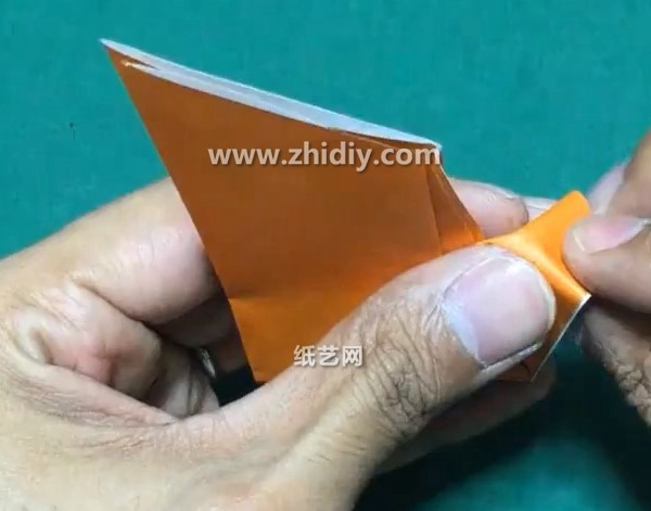 How to make a simple origami eagle