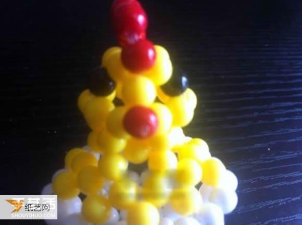 Tutorial on making hatched chick beaded handicrafts