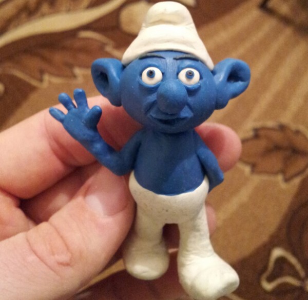 Ultra-light clay video tutorial teaches you how to make Smurfs