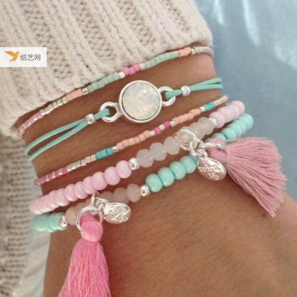 A legendary bracelet with a few small beads, so beautiful!