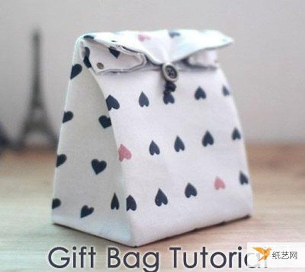 Tutorial on how to make a personalized gift bag using non-woven fabrics