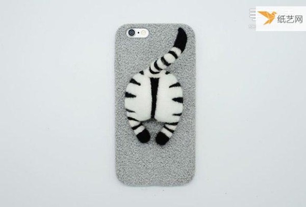 Cute animal butt phone case made of wool felt