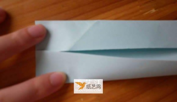 Use origami to make a love box with a lid for Valentine’s Day