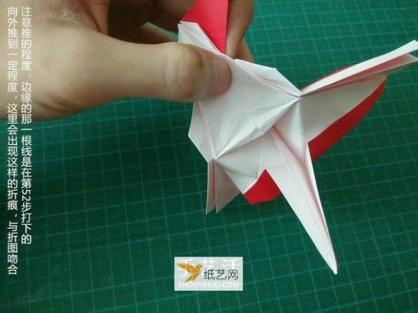 Detailed illustrated tutorial on how to fold the Christmas crane