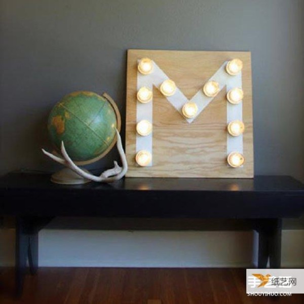 A comprehensive illustrated tutorial showing the method of making homemade M-shaped personalized decorative lamps