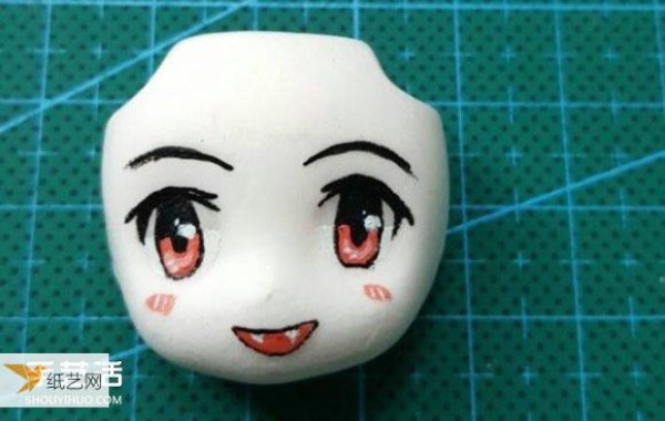 Use clay to make Annie, the daughter of darkness