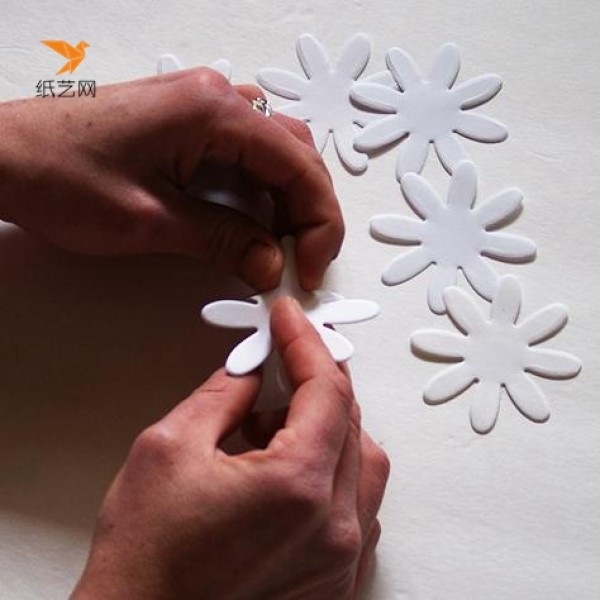 Pure daisy paper flower making tutorial