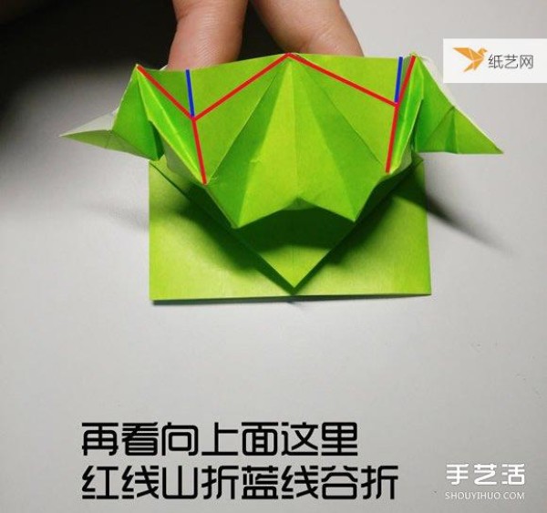 Illustration of the steps of origami of a very cute three-dimensional duck