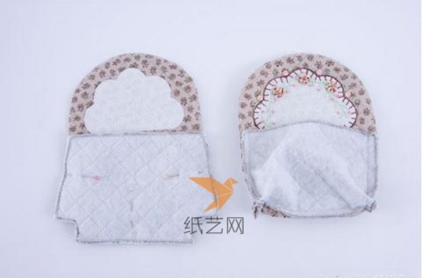 Tutorial on how to make a cute little girl’s coin purse